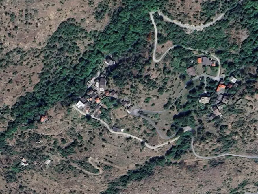 Immagine 1 di Casa indipendente in vendita  in Frazione Seghino Inferiore a Mompantero