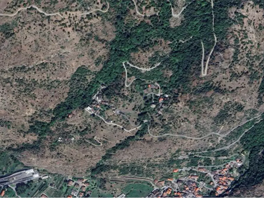 Immagine 2 di Casa indipendente in vendita  in Frazione Seghino Inferiore a Mompantero