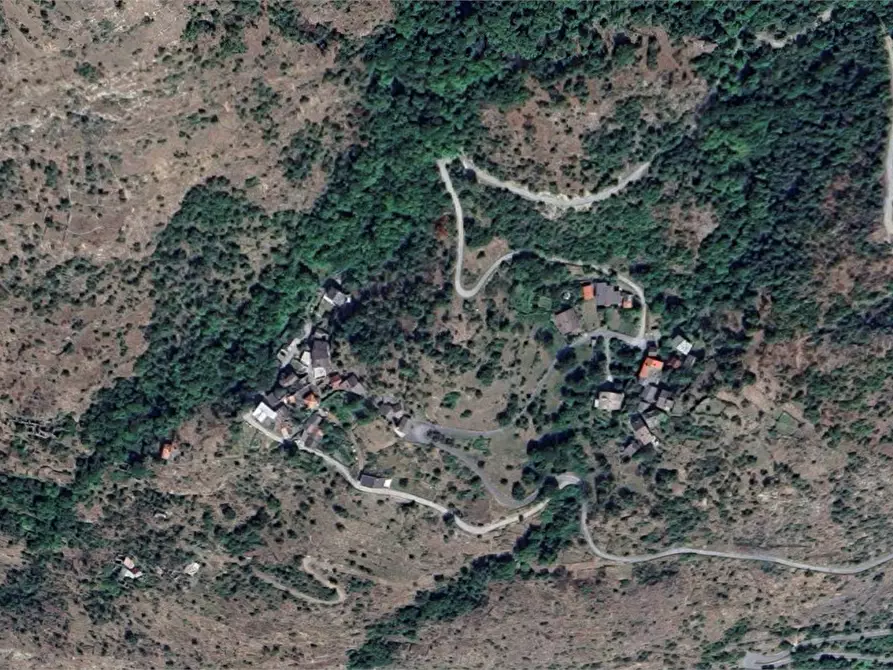 Immagine 3 di Casa indipendente in vendita  in Frazione Seghino Inferiore a Mompantero