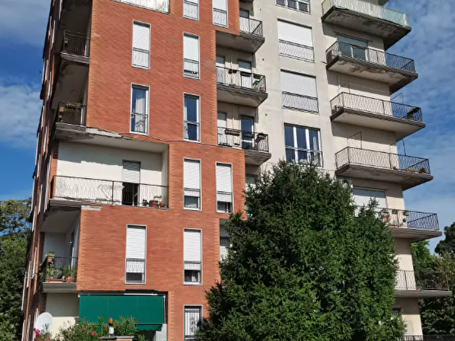 Immagine 13 di Appartamento in vendita  in Via Aspromonte a Nova Milanese