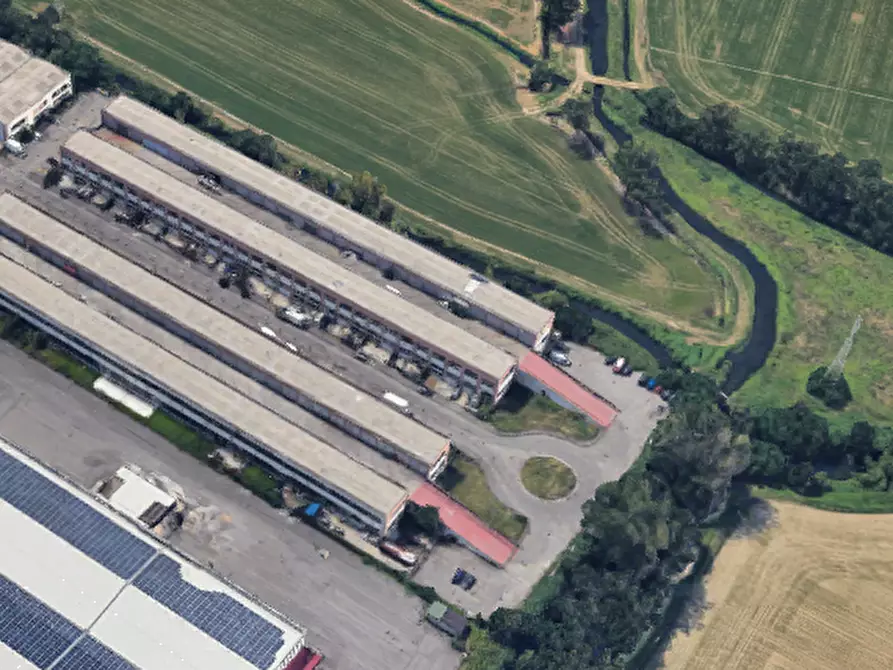 Immagine 8 di Laboratorio in vendita  in Via Nilde Iotti a Pieve Emanuele