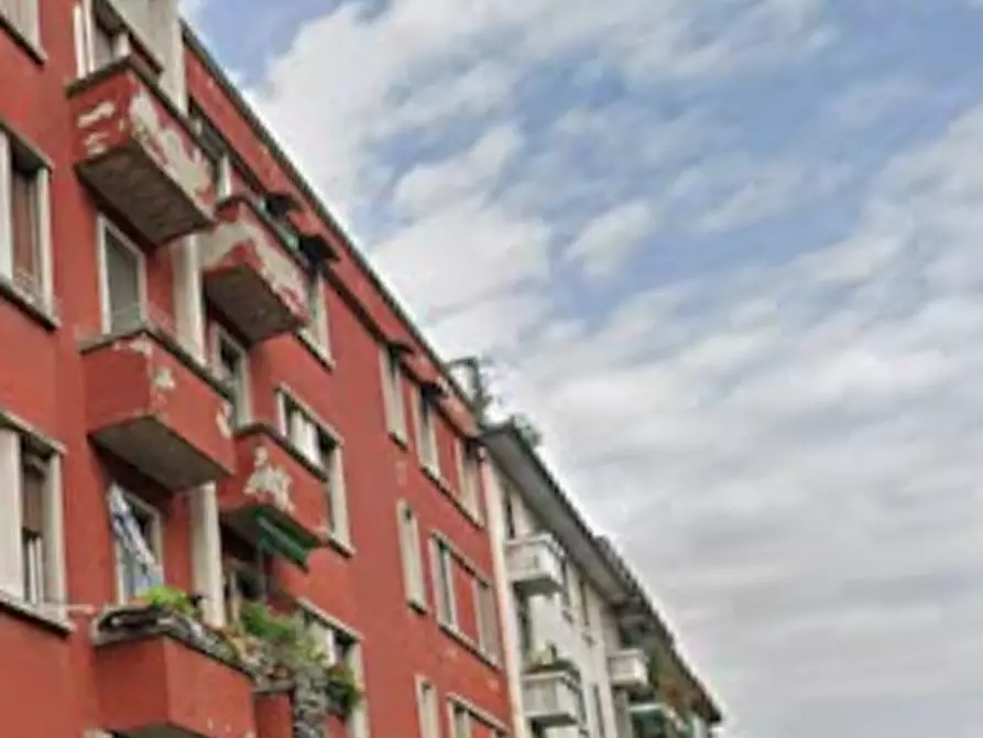 Immagine 8 di Laboratorio in vendita  in Via Bordighera a Milano