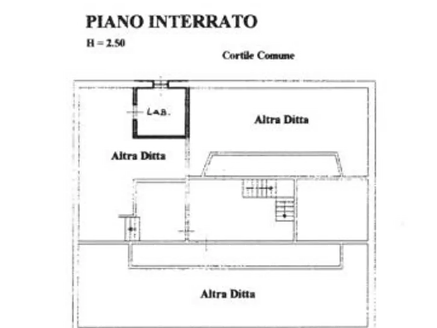 Immagine 17 di Laboratorio in vendita  in Via Bordighera a Milano