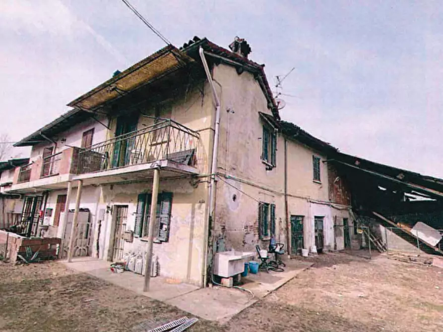 Immagine 2 di Porzione di casa in vendita  in Via Cascina Venturina a Garlasco