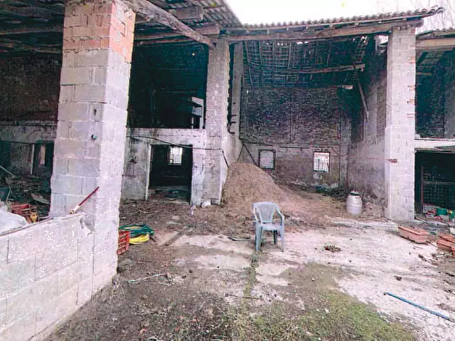 Immagine 8 di Porzione di casa in vendita  in Via Cascina Venturina a Garlasco