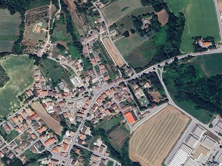 Immagine 3 di Negozio in vendita  in Largo Faleria a Falerone