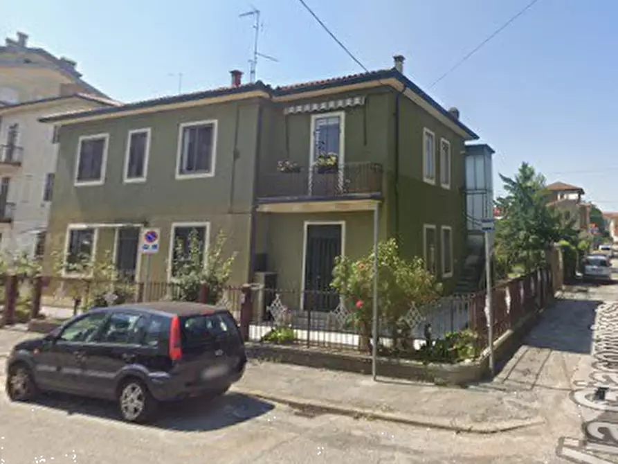 Immagine 10 di Appartamento in vendita  in Via Cengio a Vicenza