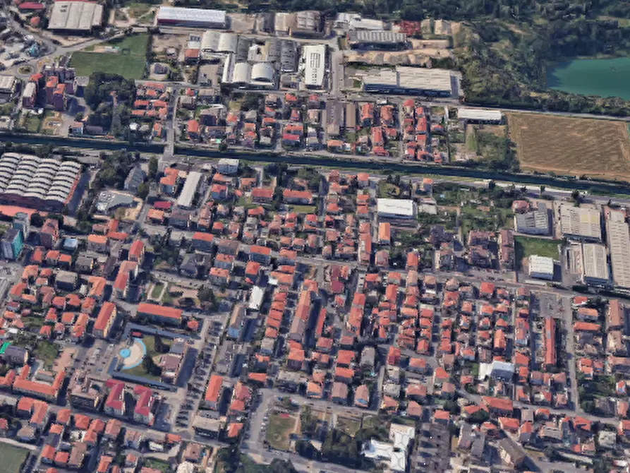 Immagine 18 di Appartamento in vendita  in Via Pascoli  a Limbiate
