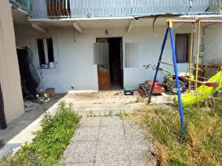 Immagine 2 di Porzione di casa in vendita  in Via Dante a Sequals