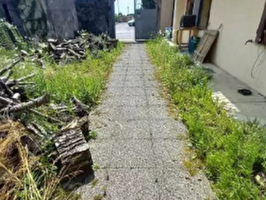 Immagine 3 di Porzione di casa in vendita  in Via Dante a Sequals