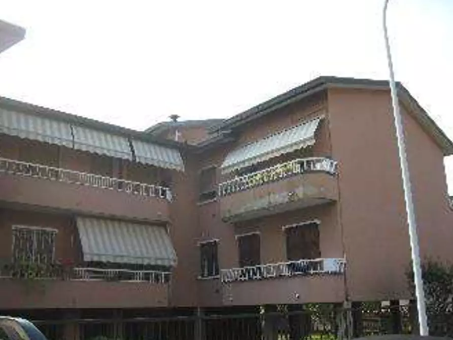 Immagine 23 di Appartamento in vendita  in Via Mantegna  a Seregno