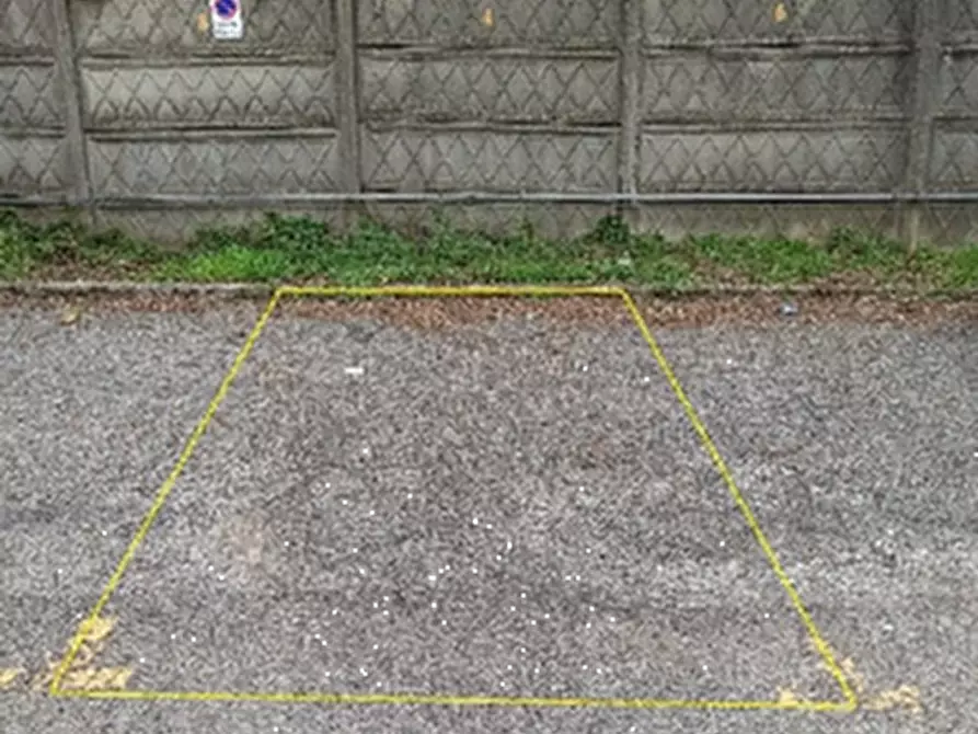 Immagine 16 di Posto auto in vendita  in Via Emilio Borsa  a Monza