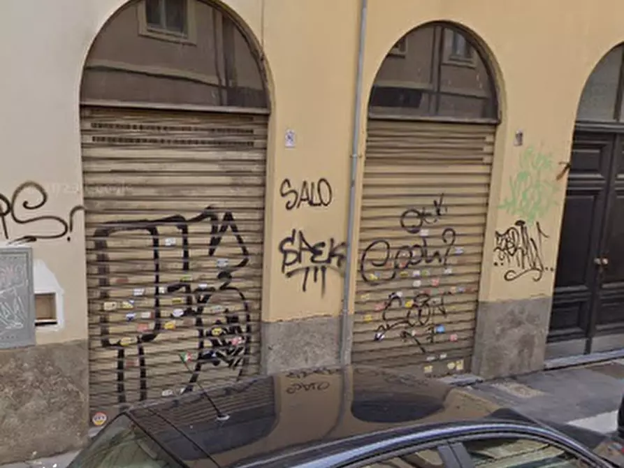 Immagine 7 di Magazzino in vendita  in  via Conte Emanuele Thesauro a Torino