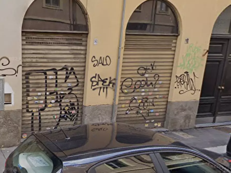 Immagine 8 di Magazzino in vendita  in  via Conte Emanuele Thesauro a Torino