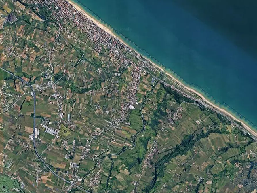 Immagine 7 di Negozio in vendita  in Via V. Colonna a Francavilla Al Mare