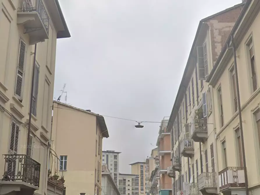 Immagine 11 di Appartamento in vendita  in Via Valprato  a Torino