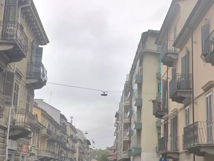 Immagine 12 di Appartamento in vendita  in Via Valprato  a Torino