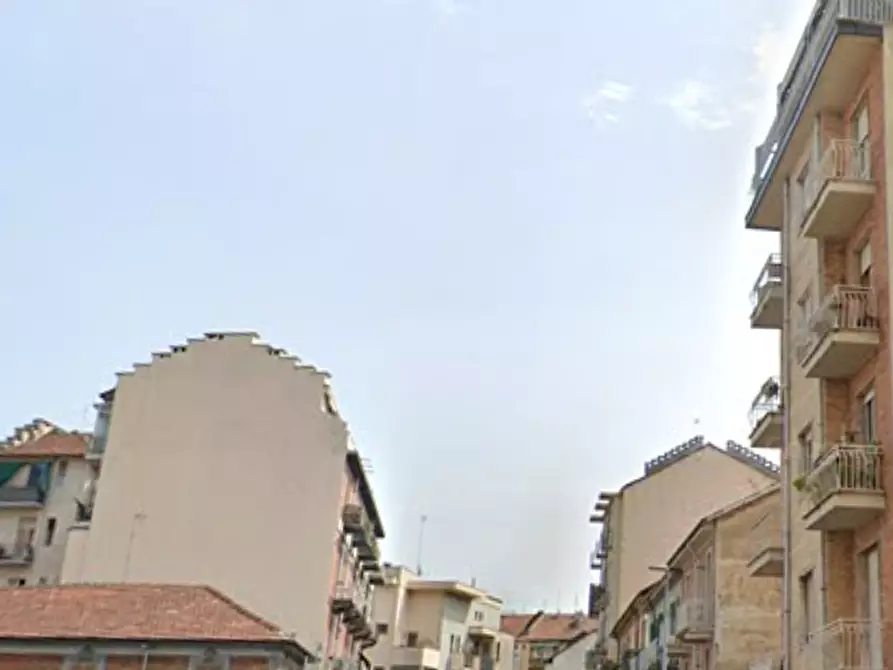 Immagine 12 di Appartamento in vendita  in Via Salassa a Torino