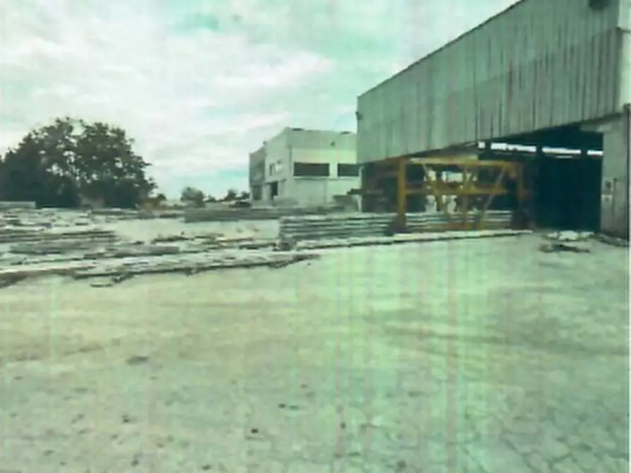 Immagine 15 di Capannone industriale in vendita  in Contrada Sterparo a Orsogna