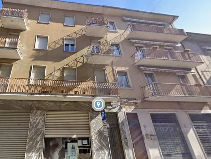 Immagine 2 di Negozio in vendita  in via Milano a Salsomaggiore Terme