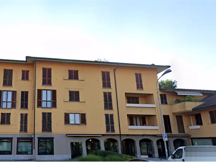 Immagine 6 di Appartamento in vendita  in Piazza F.lli Cervi a Lentate Sul Seveso