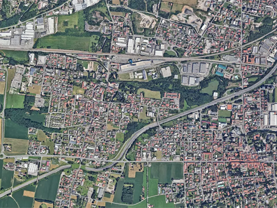 Immagine 16 di Appartamento in vendita  in Piazza F.lli Cervi a Lentate Sul Seveso