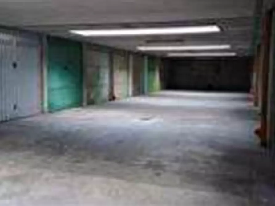 Immagine 2 di Garage in vendita  in Via Sant'Anna a Solaro
