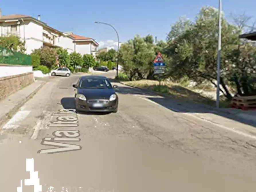 Immagine 3 di Capannone industriale in vendita  in Contrada Sterparo a Orsogna