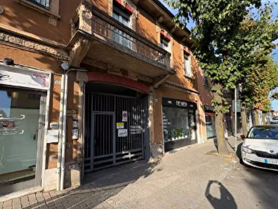 Immagine 3 di Garage in vendita  in Via Italia a Muggiò