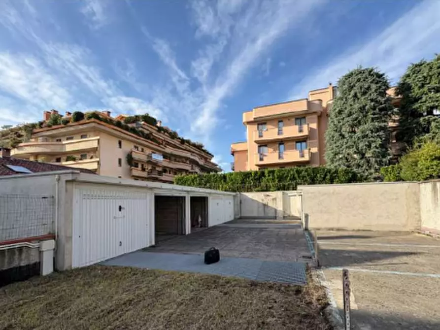 Immagine 1 di Garage in vendita  in Via Italia a Muggiò