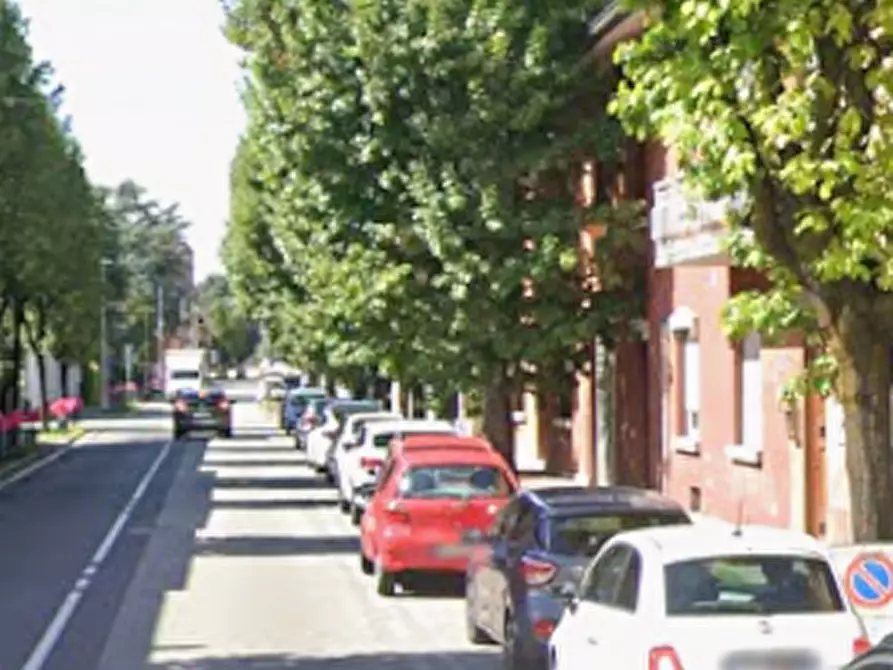 Immagine 7 di Garage in vendita  in Via Italia a Muggiò