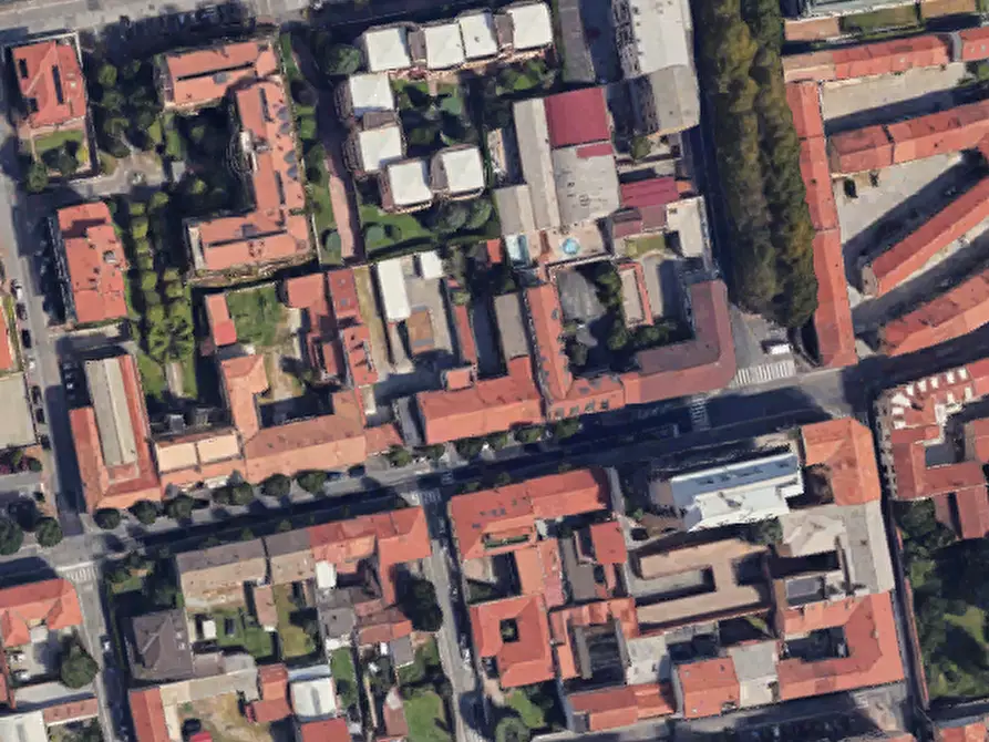 Immagine 14 di Garage in vendita  in Via Italia a Muggiò