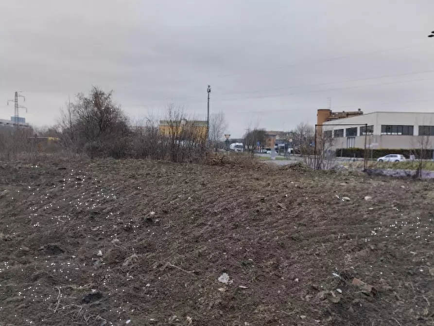 Immagine 2 di Terreno edificabile in vendita  in Strada Bergonzi a Parma