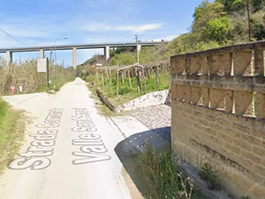 Immagine 3 di Appartamento in vendita  in Contrada Valle Sant'Angelo a Miglianico