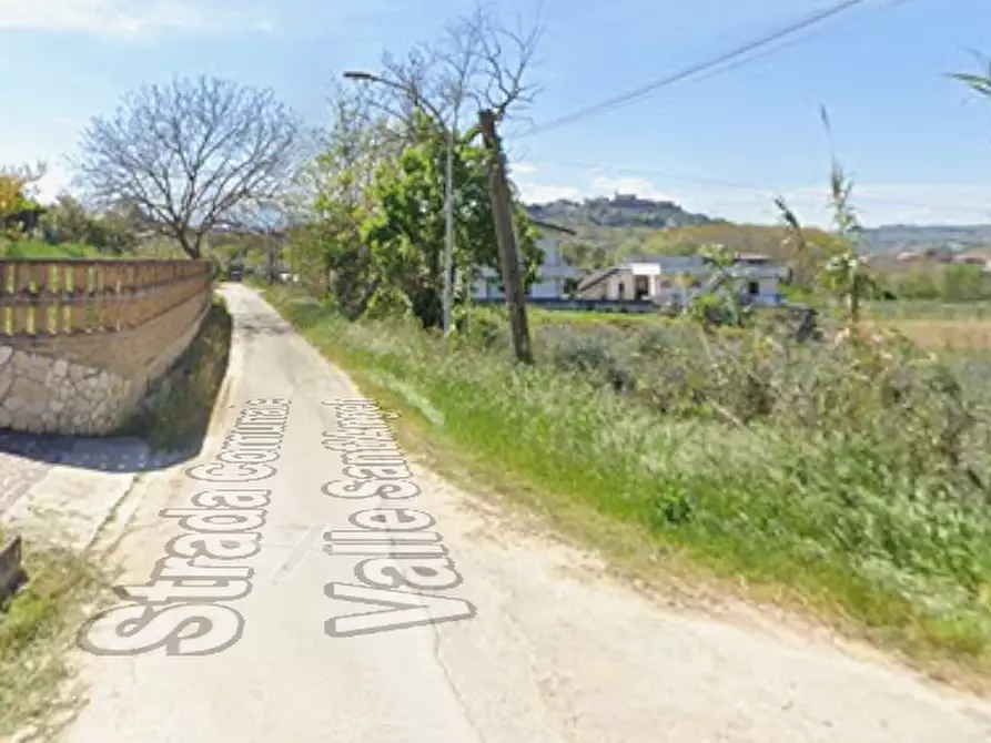 Immagine 5 di Appartamento in vendita  in Contrada Valle Sant'Angelo a Miglianico