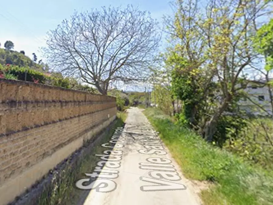 Immagine 8 di Appartamento in vendita  in Contrada Valle Sant'Angelo a Miglianico