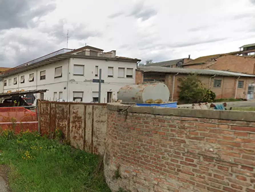 Immagine 1 di Capannone industriale in vendita  in Via Vittorio Niccoli  a Castelfiorentino