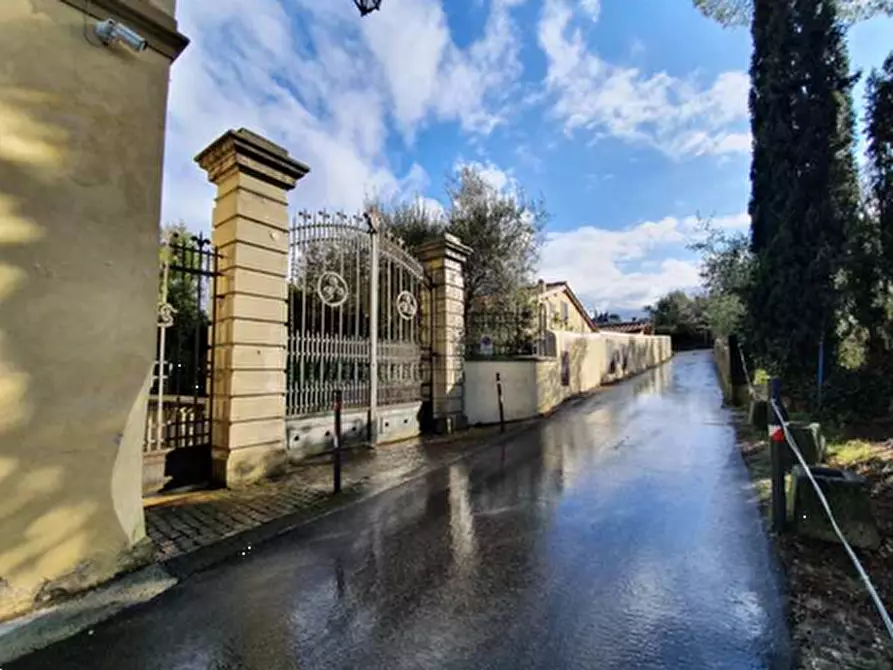 Immagine 1 di Appartamento in vendita  in Via Varnalese a Bagno A Ripoli