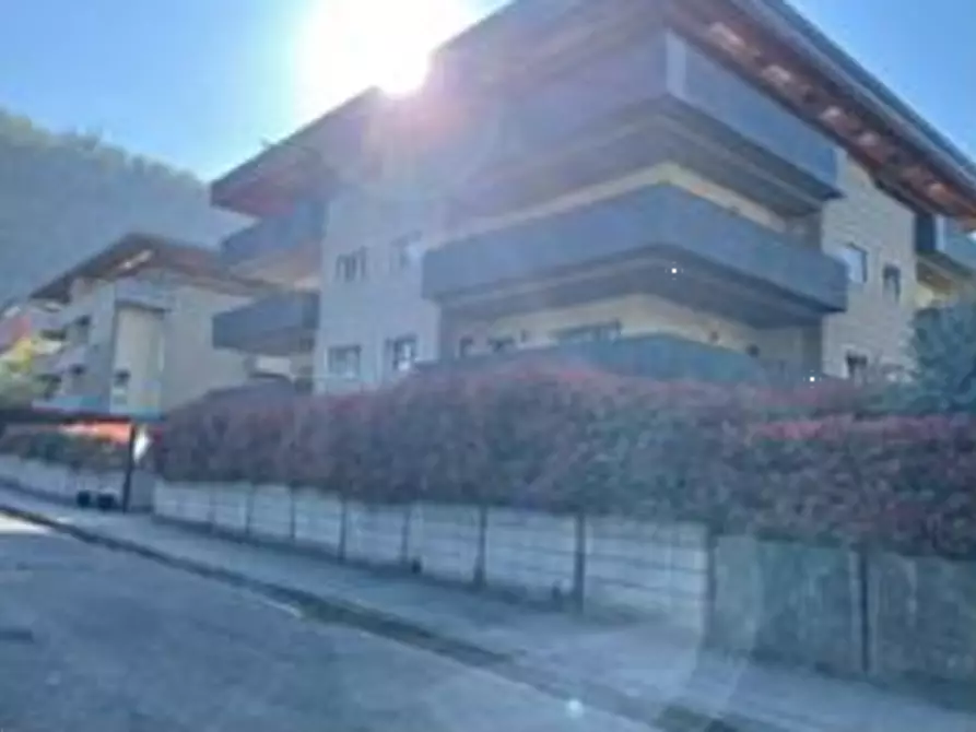 Immagine 1 di Garage in vendita  in Via Duca D'Aosta a Valdagno