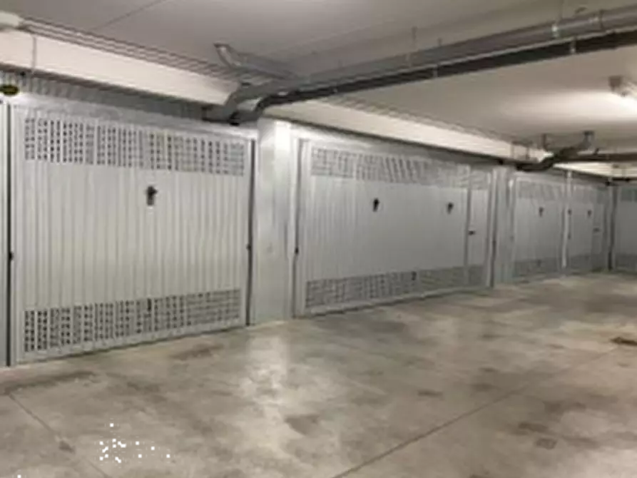 Immagine 3 di Garage in vendita  in Via Duca D'Aosta a Valdagno