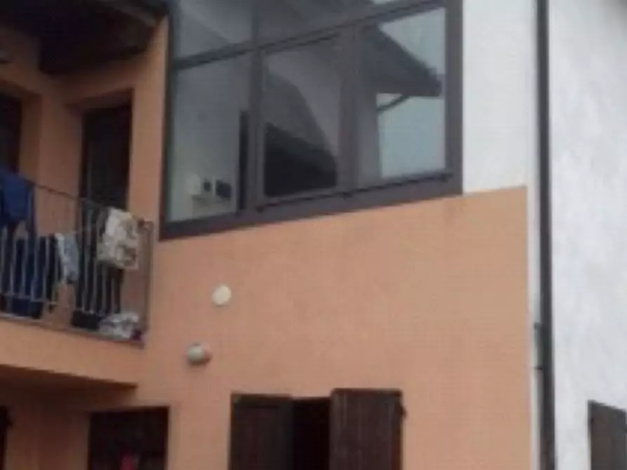 Immagine 3 di Stabile in vendita  in Via Canaletta a Casalgrande