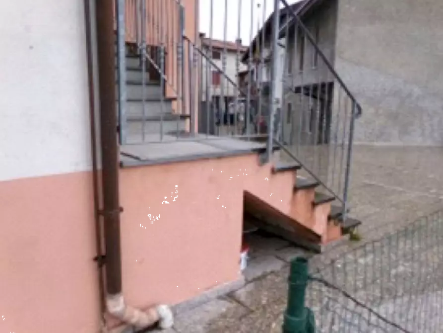 Immagine 4 di Stabile in vendita  in Via Canaletta a Casalgrande