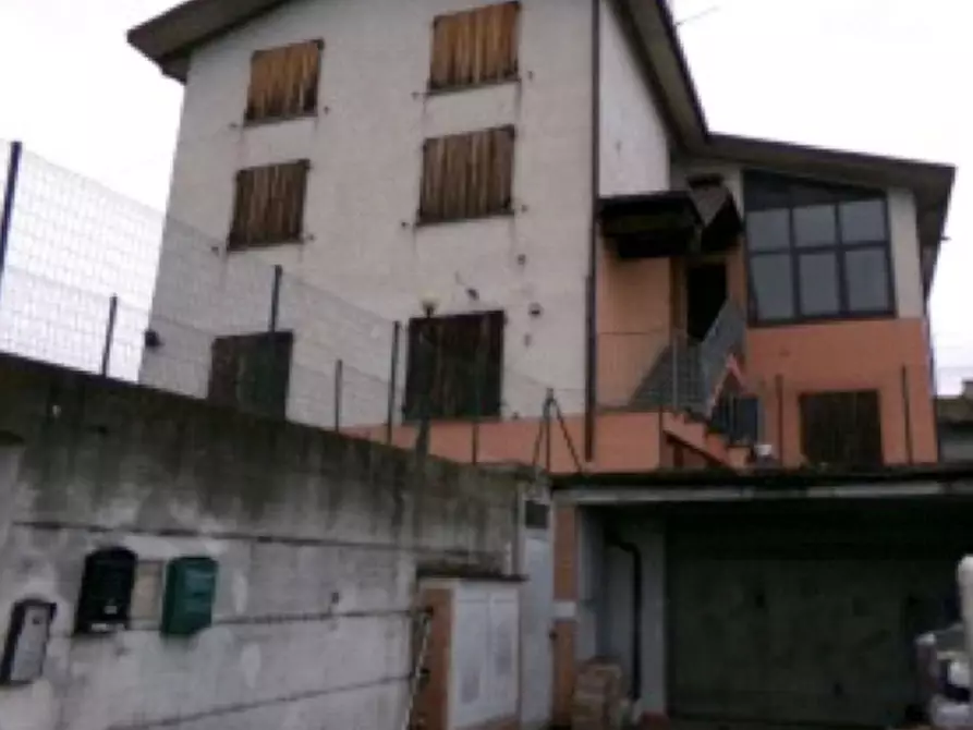 Immagine 6 di Stabile in vendita  in Via Canaletta a Casalgrande