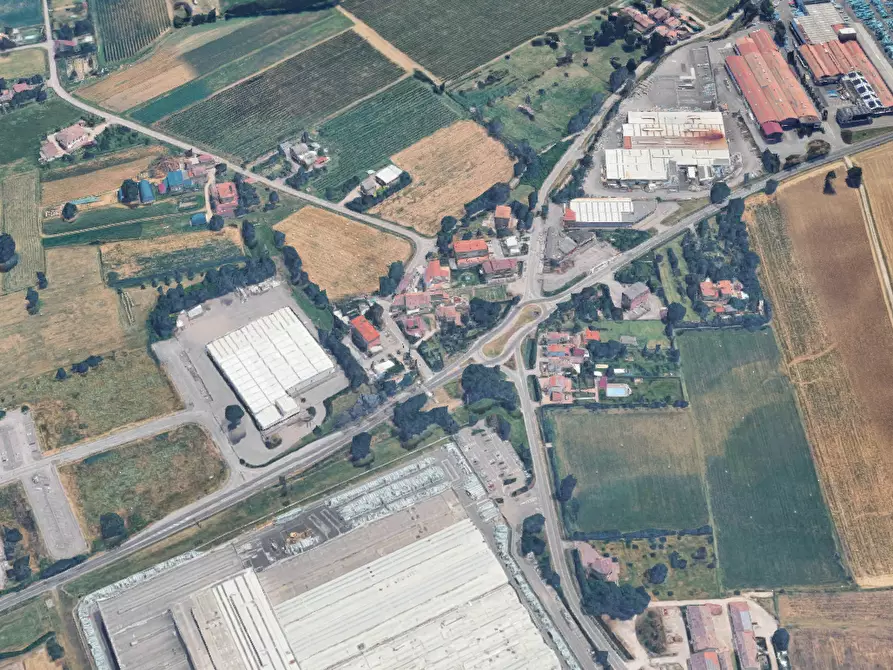 Immagine 11 di Stabile in vendita  in Via Canaletta a Casalgrande