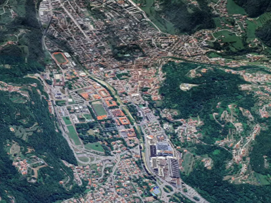 Immagine 8 di Garage in vendita  in Via Duca D'Aosta a Valdagno