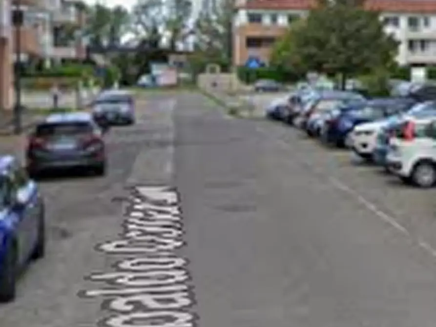 Immagine 12 di Appartamento in vendita  in Via Ubaldo Comandini  a Ravenna