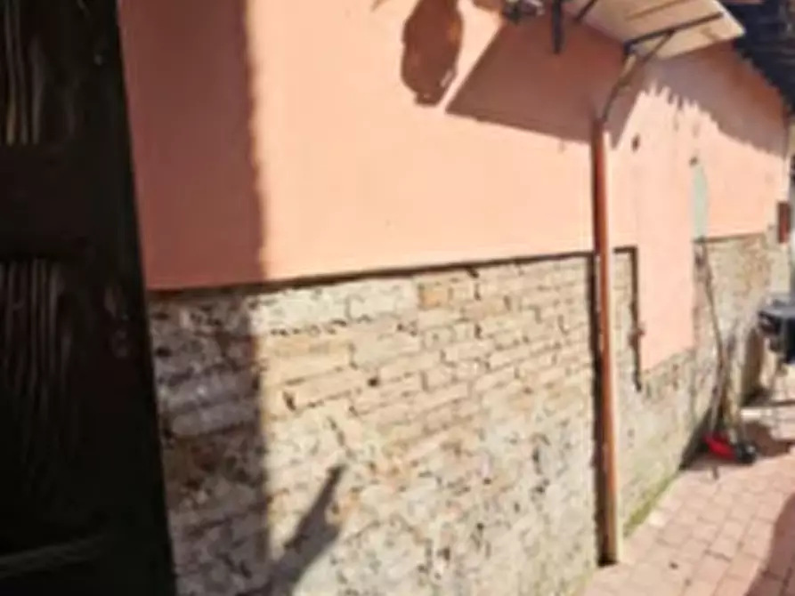 Immagine 9 di Appartamento in vendita  in Via Canolo a Correggio