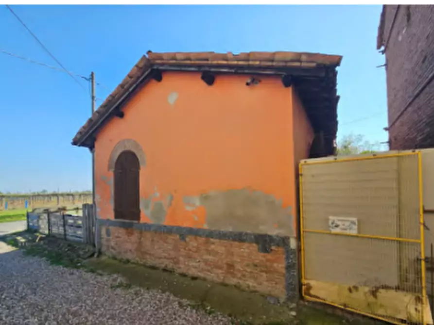 Immagine 10 di Appartamento in vendita  in Via Canolo a Correggio