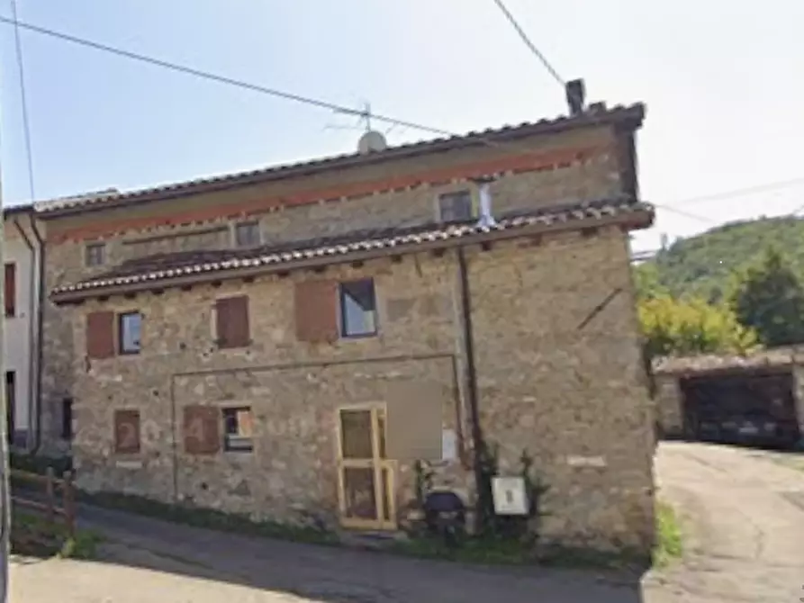 Immagine 13 di Porzione di casa in vendita  in Via Piana del Mulino a Villa Minozzo