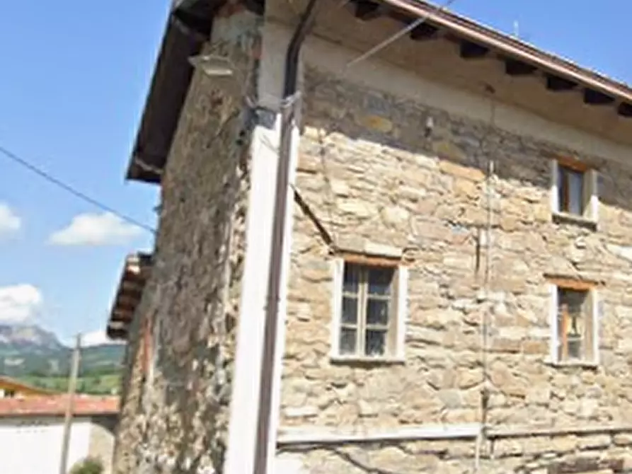 Immagine 20 di Porzione di casa in vendita  in Via Piana del Mulino a Villa Minozzo